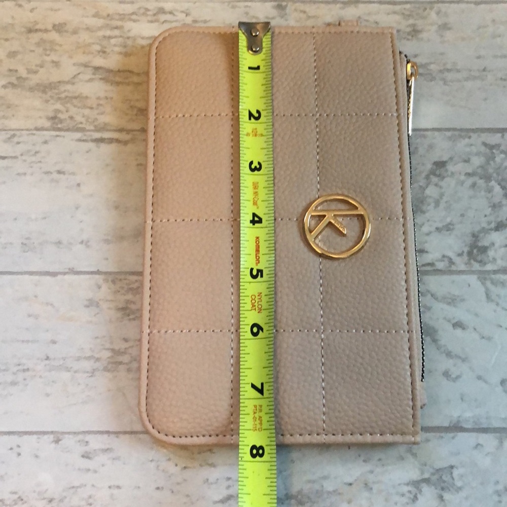 Kensie Quilted Vegan Leather Clutch Wristlet - Picture 7 of 8